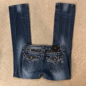 Miss Me Sz 29 boot cut jeans with bling on pockets and back waistband. Like NEW